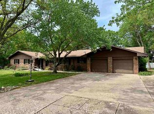 1010 E Delmar Dr, El Dorado, KS 67042