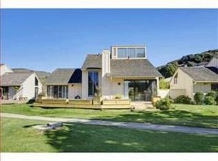 28042 Dove Ct, Carmel, CA 93923