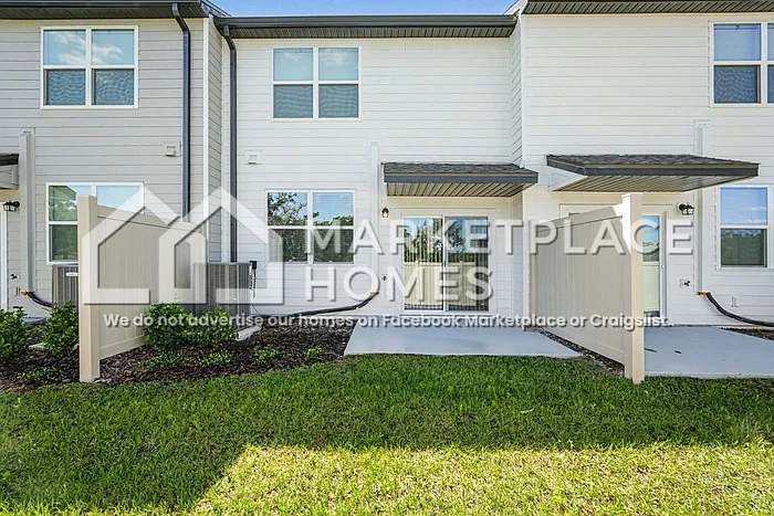 11916 Sylvia St — Photo 25