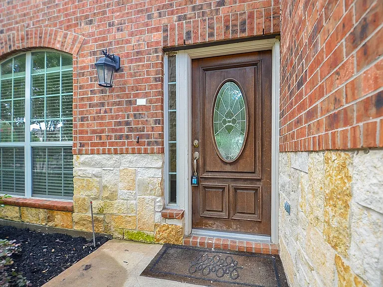 5218 Lacey Oak Meadow Dr — Photo 4