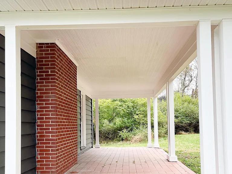 108 Tenney Ct — Photo 44