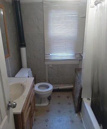 2nd image of 517 W 11th St