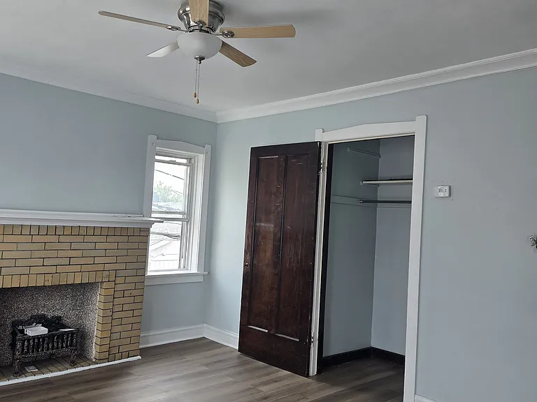 2414 N California Ave #2 — Photo 3