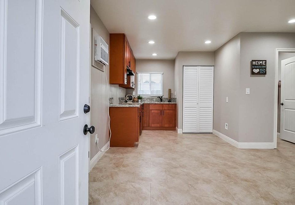 1st image of 1794 Davidson St #3