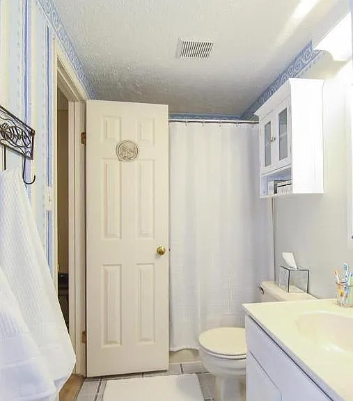 Bathroom upstairs
