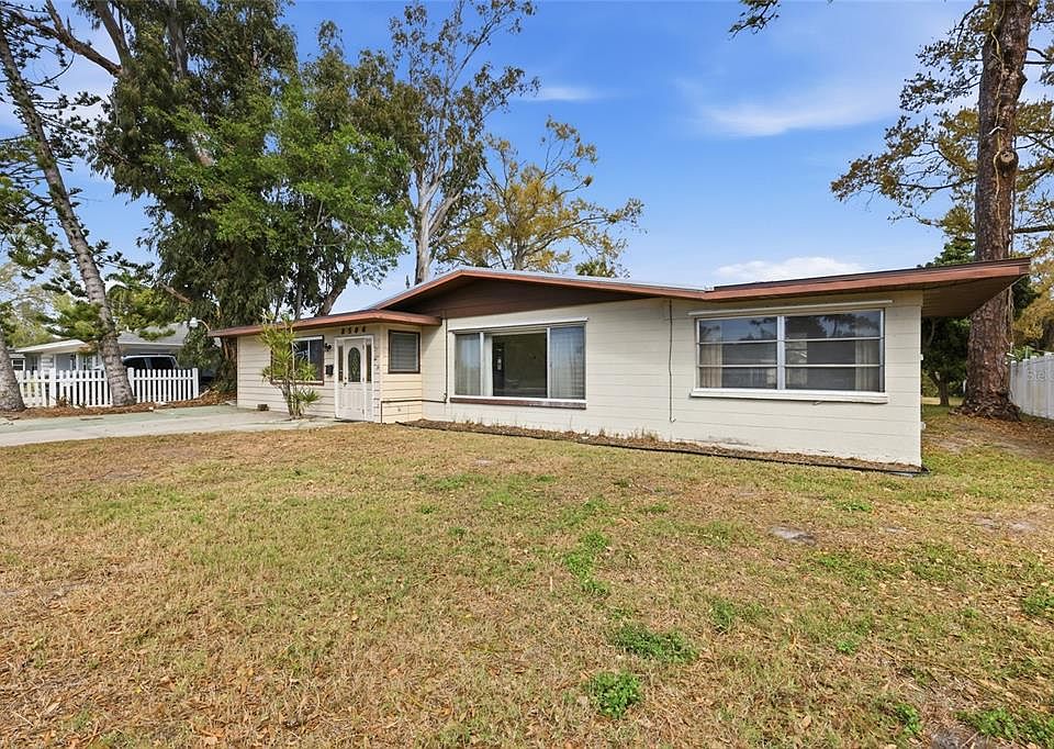 1st image of 2506 21ST AVENUE W