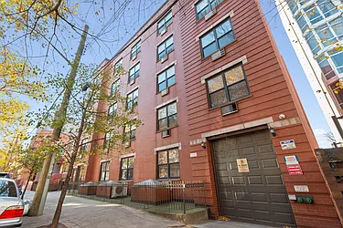 104 Luquer Street in Carroll Gardens