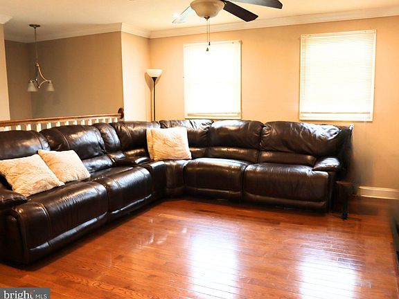 3rd image of 22 Gershwin Cir