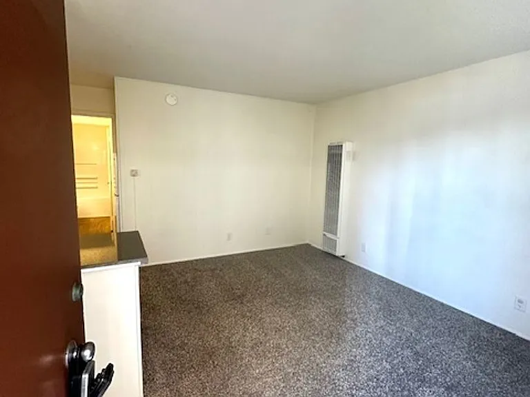 1159 E Meta St #2 — Photo 8