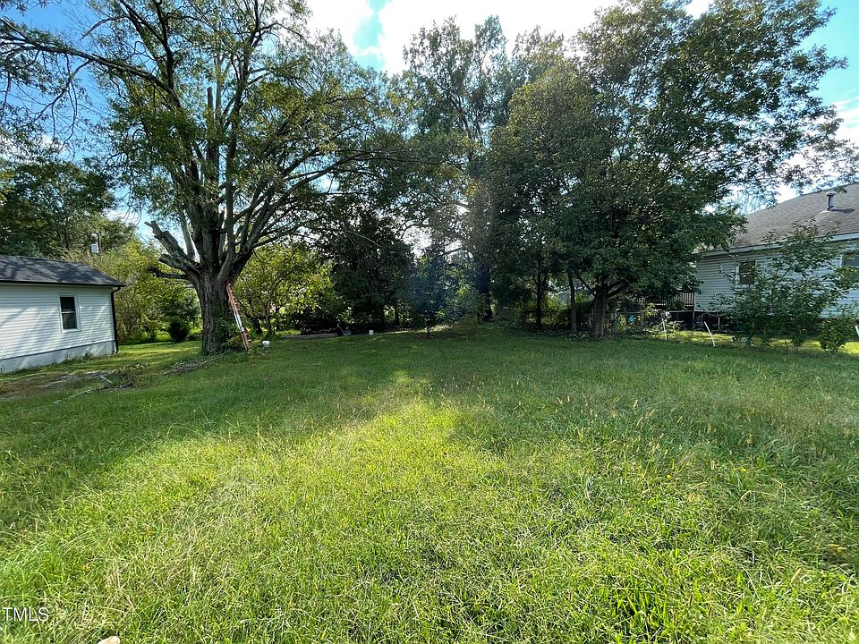 2nd image of 1012 W Webb Ave #11