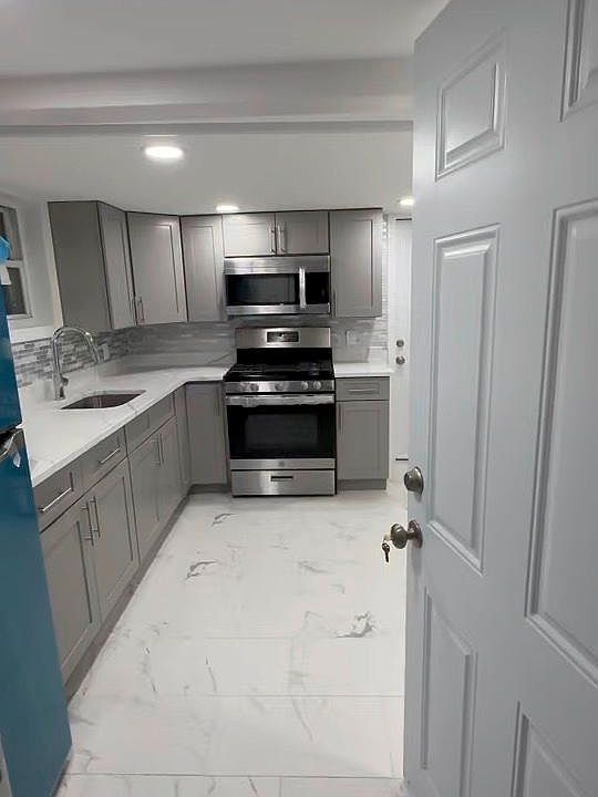 1st image of 358 S 4th Ave #2