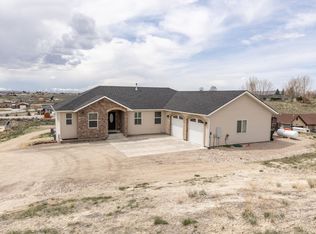 115 Bluecrest Pl, Spring Creek, NV 89815