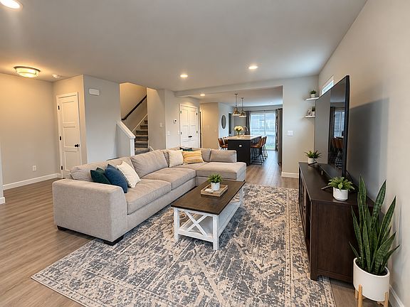 5th image of 5904 Minong Ln