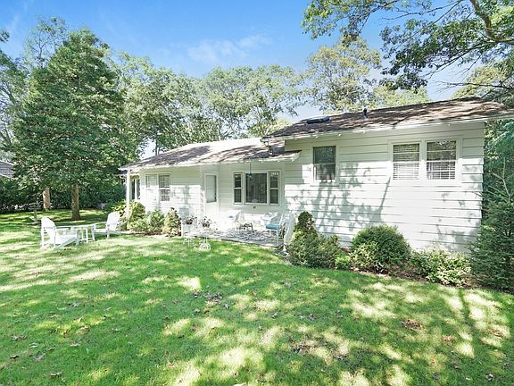 2nd image of 7 Pine Dr