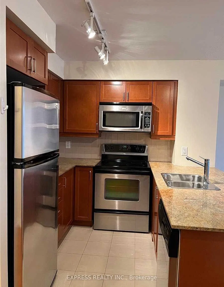 2 bed, $2,500 — Photo 4