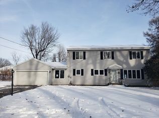 160 Bentley Rd, Barre, MA 01005