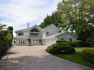 34 Laird Ave S, Amherstburg, ON N9V 1X5