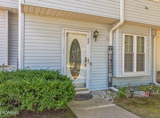 92 Rita Ln, Jackson, NJ 08527