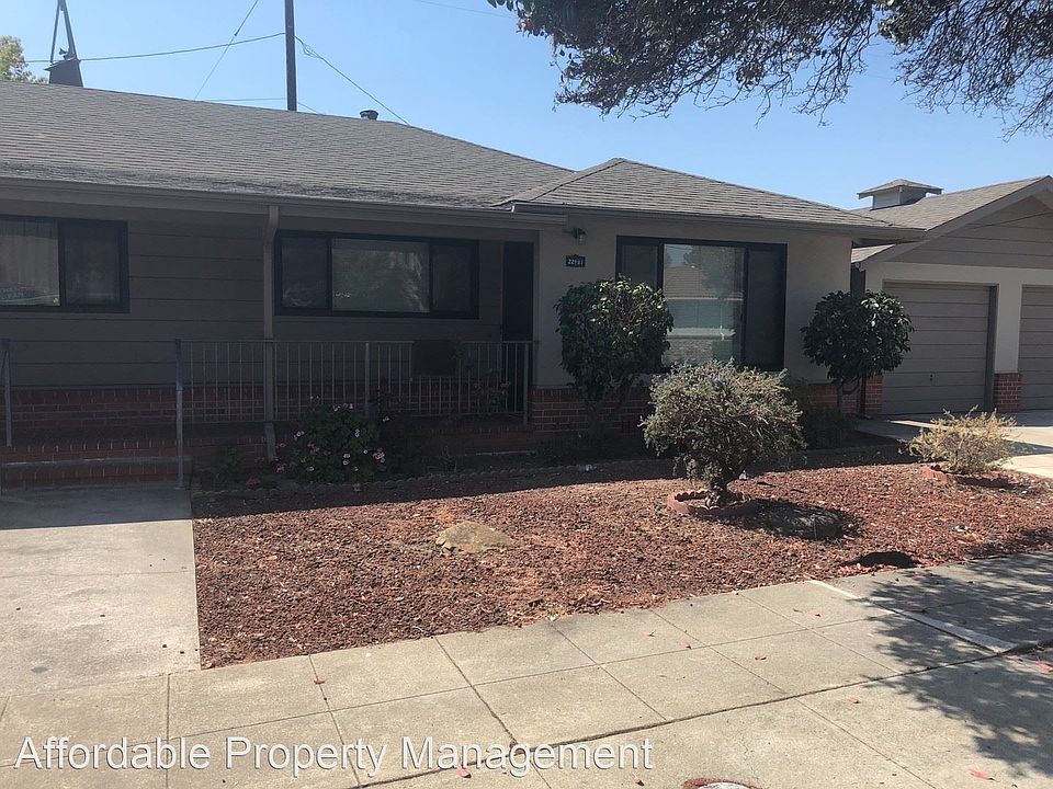 1st image of 22597 Norwood Dr