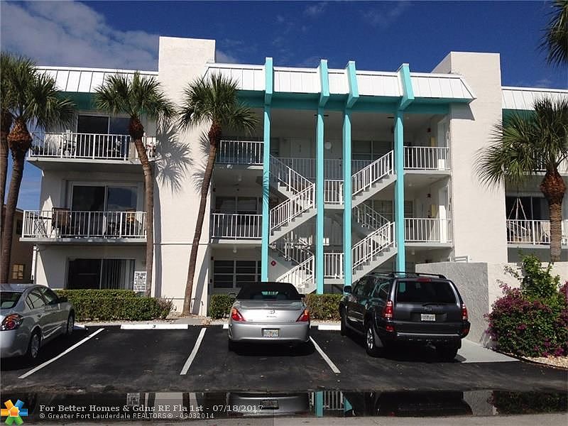 1st image of 2715 NE 49th St APT 205