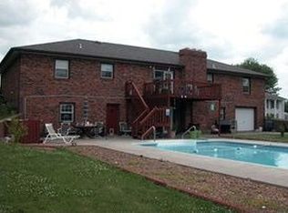 11438 Lakeview Ct, Boonville, MO 65233