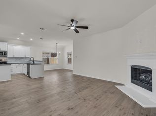 829 Lake Woodland Dr, Little Elm, TX 75068