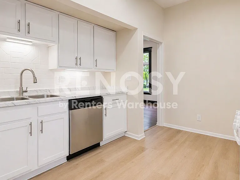 3348 3rd Ave S — Photo 20