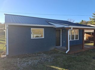 450 Adwolfe Rd, Marion, VA 24354