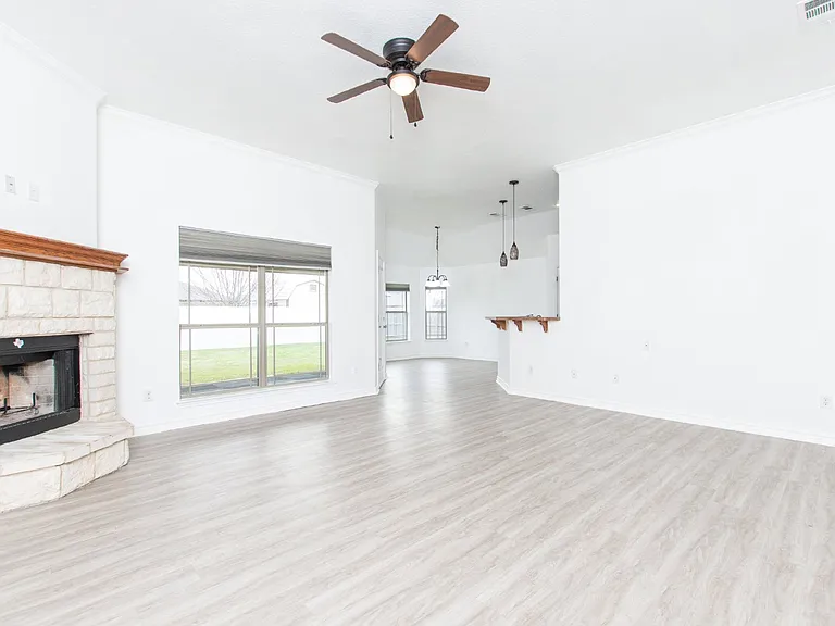 4602 Lauren Mackenzie Dr — Photo 2