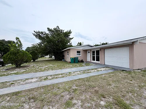 2107 Little John Rd Photo 1