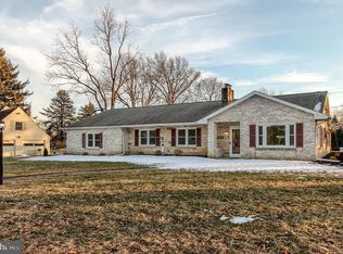 168 Garland Dr, Carlisle, PA 17013