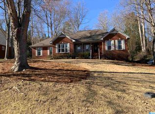 8048 N Lake Dr, Trussville, AL 35173