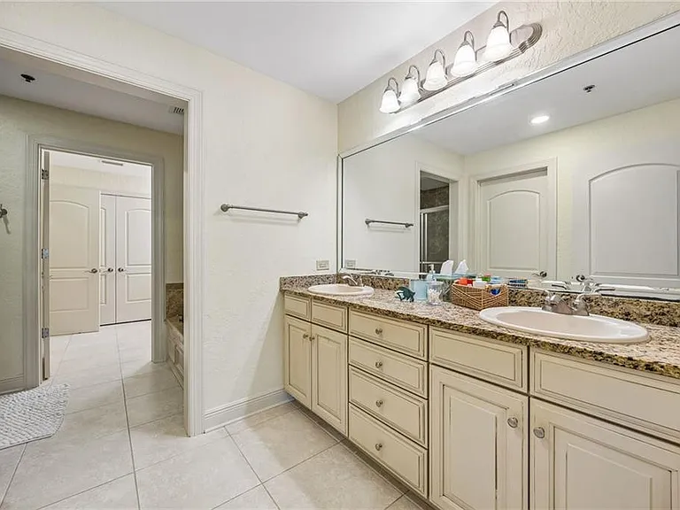 150 Salt Air Dr #303 — Photo 36