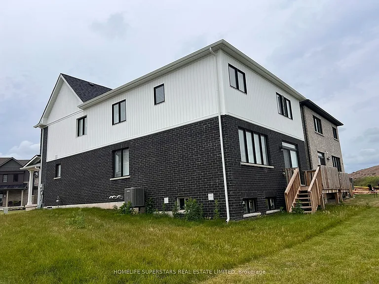 188 Aviron Cres — Photo 48