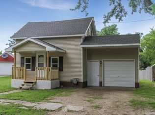 211 3rd St SE, Dodge Center, MN 55927