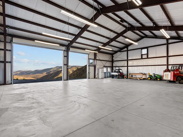 35401 Ridge Route Rd — Photo 49
