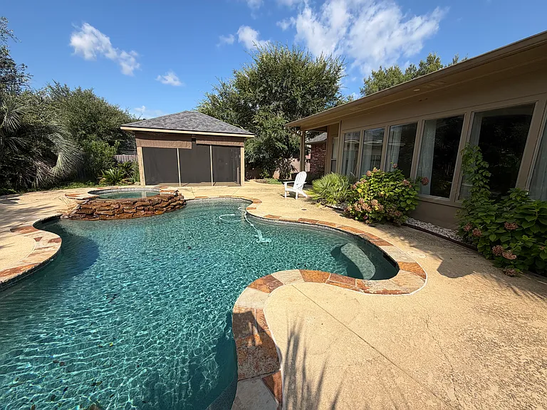 136 Captain Hm Shreve Blvd — Photo 20