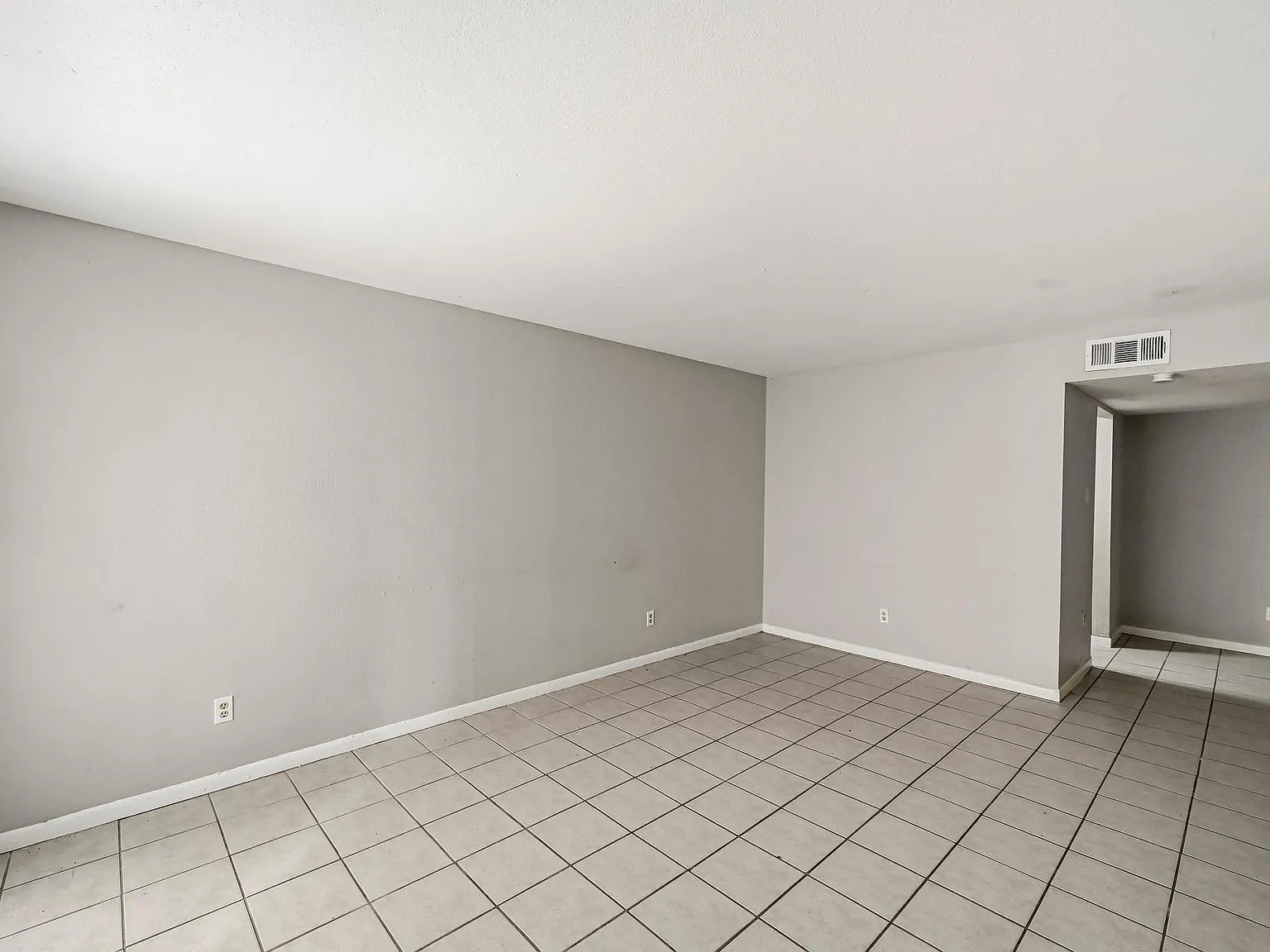 9616 Long Point Rd — Photo 2