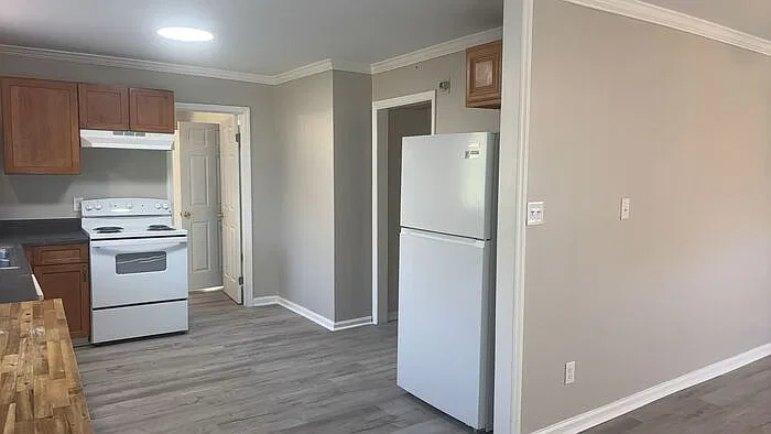 3 bed, 3.0 bath, 1867 sqft, $1,995 — Photo 3