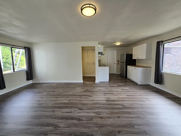 15209 18th Avenue Ct E #B — Photo 3