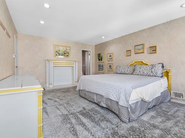 8506 Narrows Avenue image 16 of 45