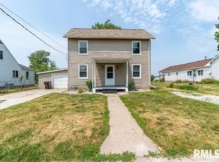 525 Church St, Fairview, IL 61432