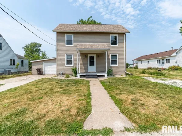 525 Church St, Fairview, IL 61432