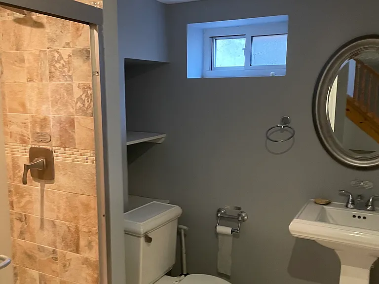 302 Oakford St — Photo 8