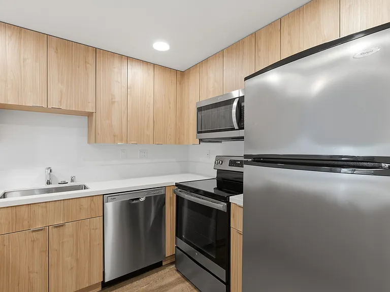 Palo Alto Place — Photo 16