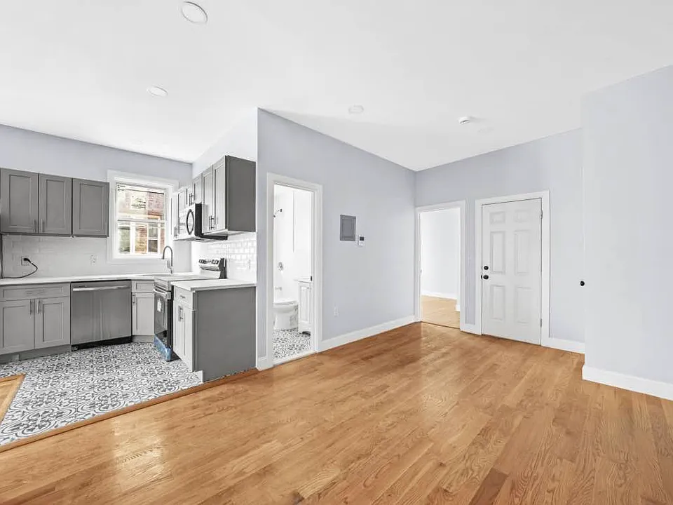 1170 Saint Marks Ave #2