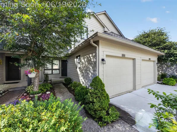3320 Breckland Ct, Ann Arbor, MI 48108