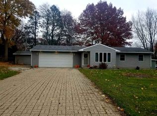 145 Spieker Rd, Waterloo, IA 50701