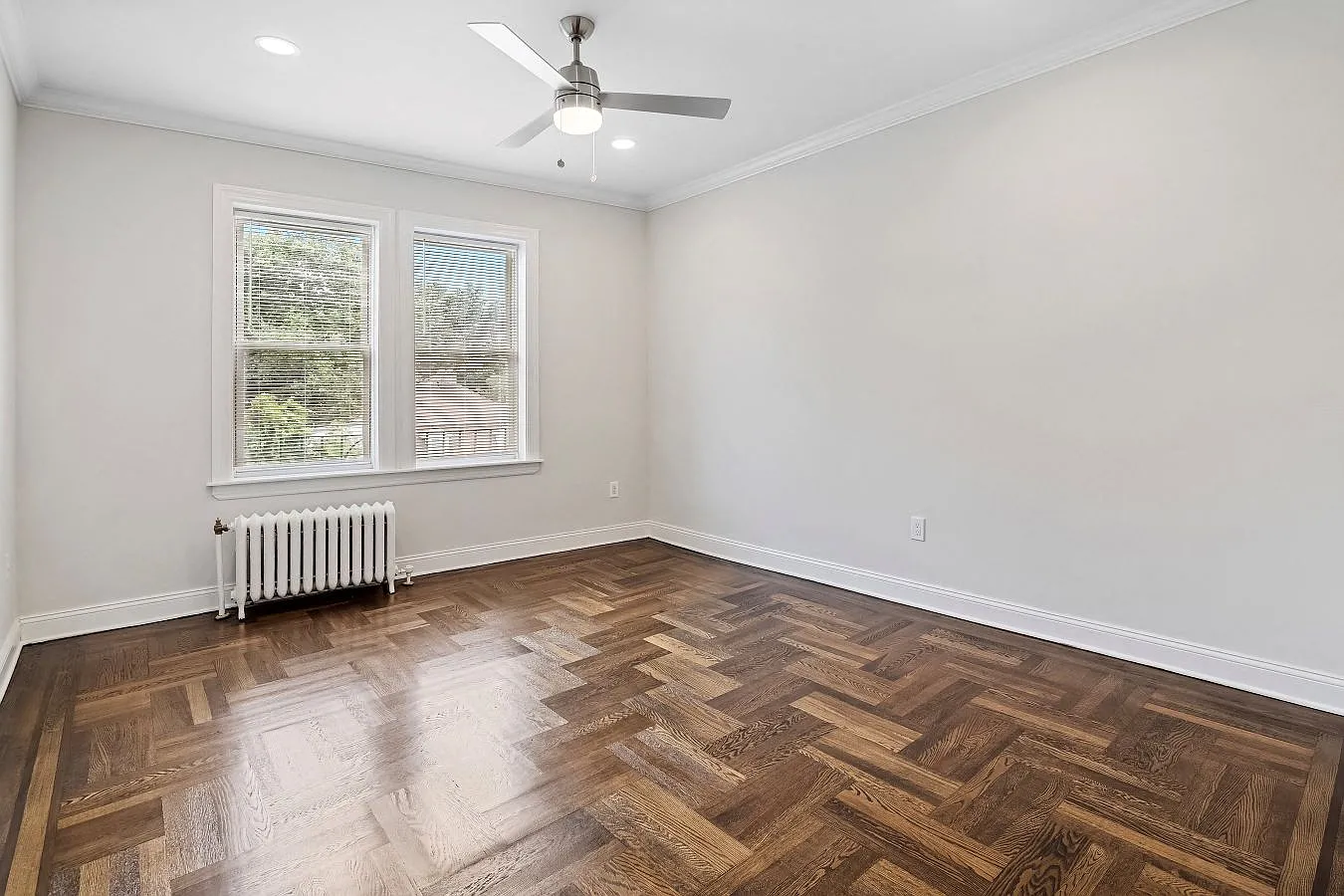 28 Gates Apartments — Photo 2