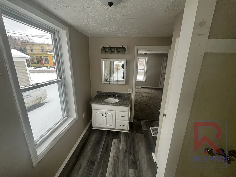 671 State Route 49 — Photo 11